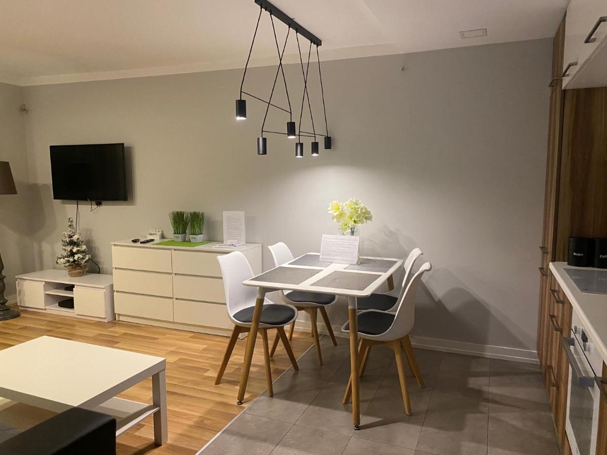 Family & Business Elegant Apartments Rynek Centrum Downtown - 2 Bedroom, Balcony, Parking Kielce Exterior photo