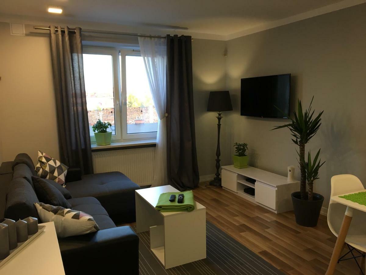 Family & Business Elegant Apartments Rynek Centrum Downtown - 2 Bedroom, Balcony, Parking Kielce Exterior photo