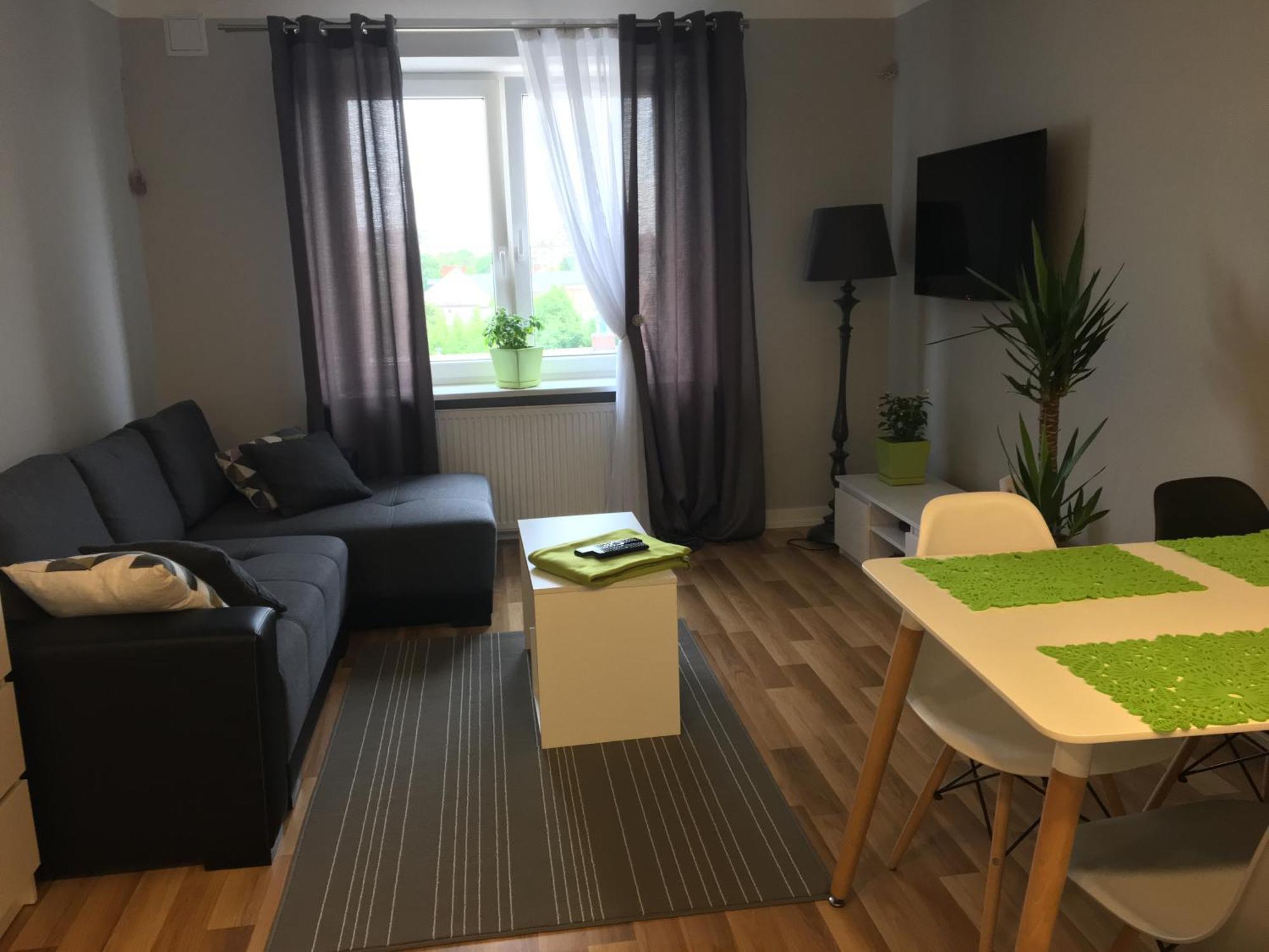 Family & Business Elegant Apartments Rynek Centrum Downtown - 2 Bedroom, Balcony, Parking Kielce Exterior photo