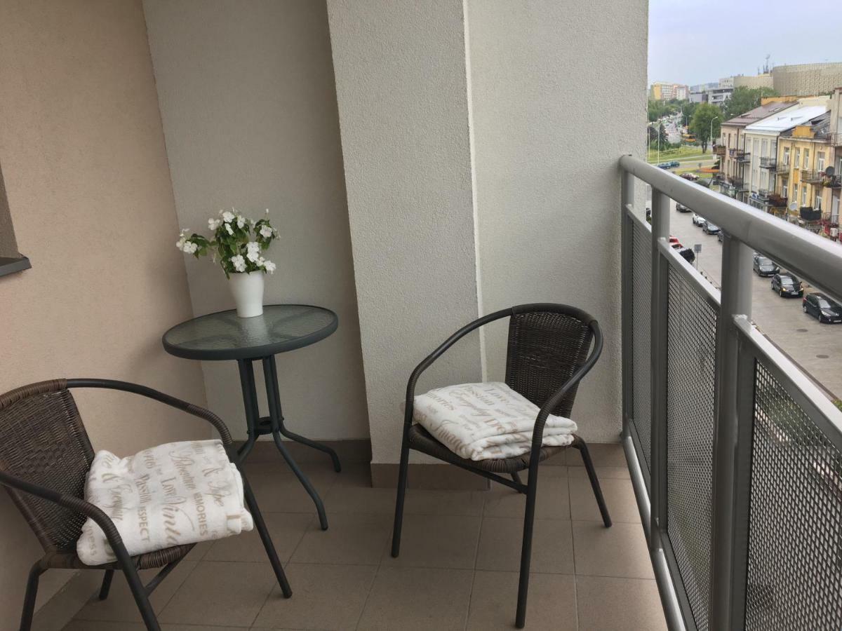 Family & Business Elegant Apartments Rynek Centrum Downtown - 2 Bedroom, Balcony, Parking Kielce Exterior photo