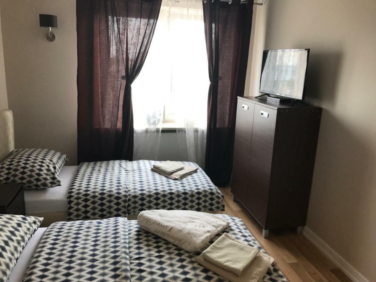 Family & Business Elegant Apartments Rynek Centrum Downtown - 2 Bedroom, Balcony, Parking Kielce Exterior photo