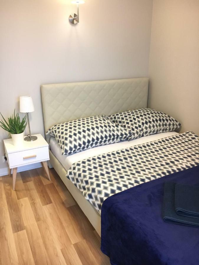 Family & Business Elegant Apartments Rynek Centrum Downtown - 2 Bedroom, Balcony, Parking Kielce Exterior photo